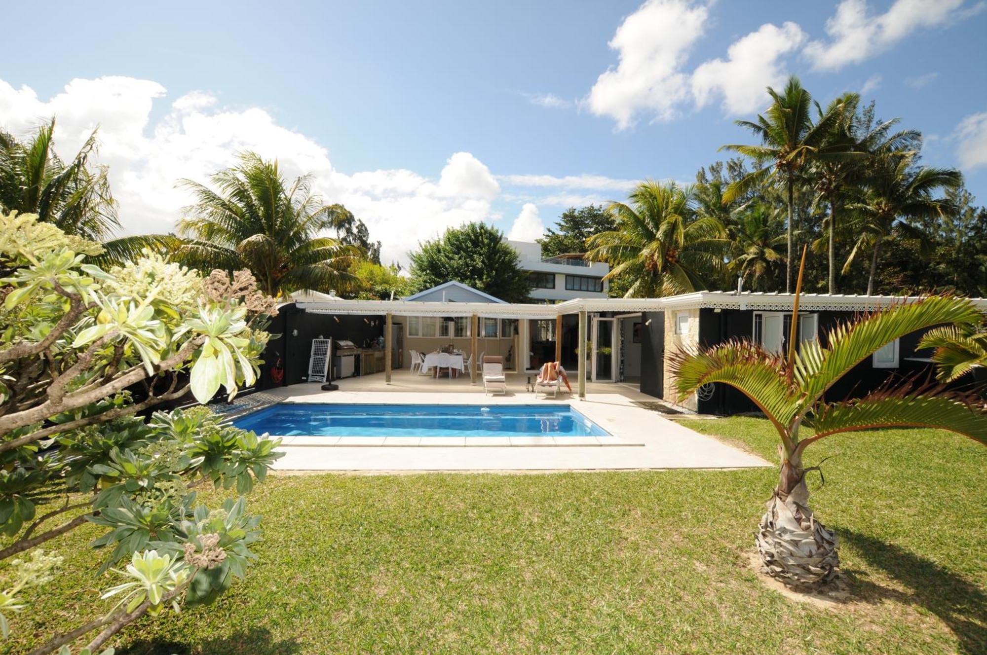 Chalet Kestrel With Pool On The Beach Riambel ภายนอก รูปภาพ