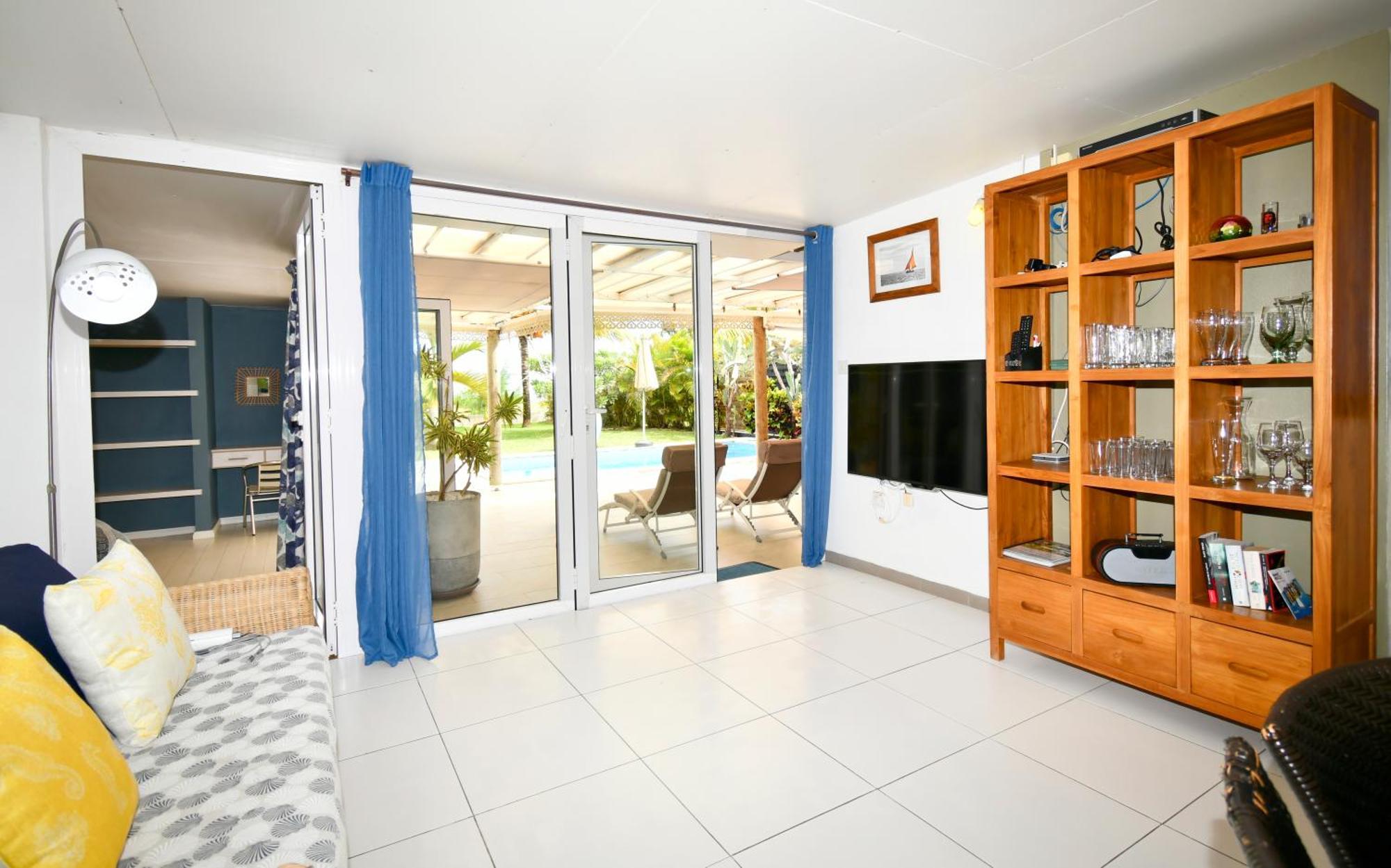Chalet Kestrel With Pool On The Beach Riambel ภายนอก รูปภาพ
