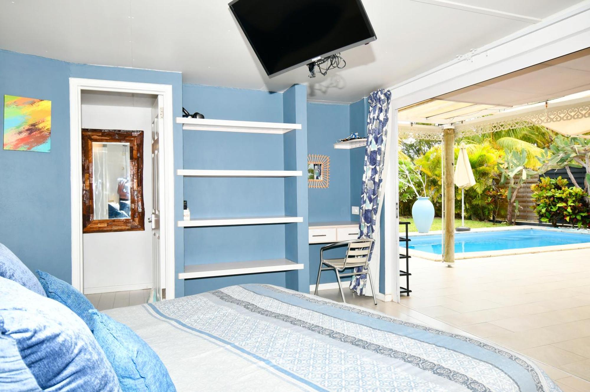 Chalet Kestrel With Pool On The Beach Riambel ภายนอก รูปภาพ