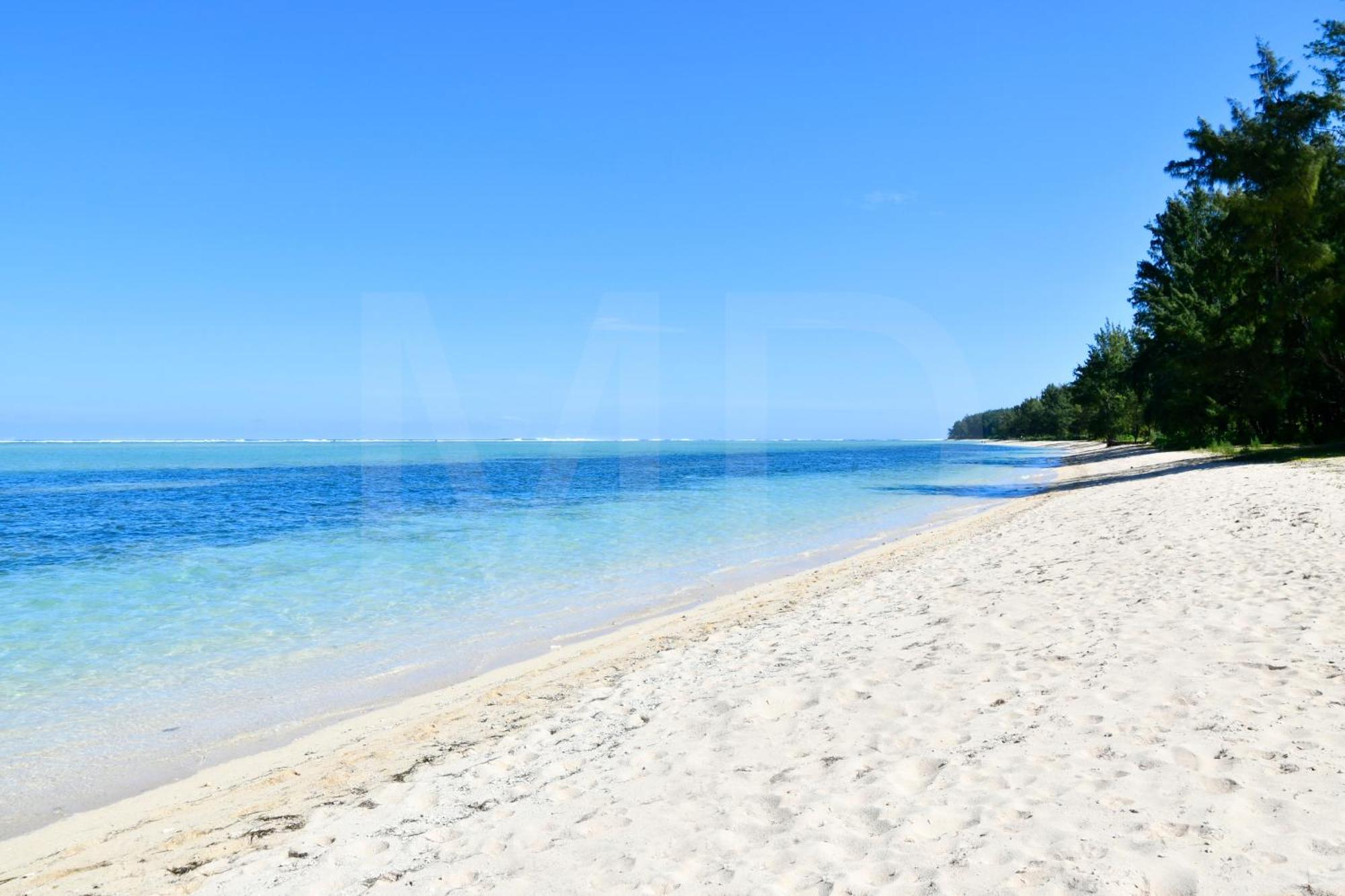 Chalet Kestrel With Pool On The Beach Riambel ภายนอก รูปภาพ