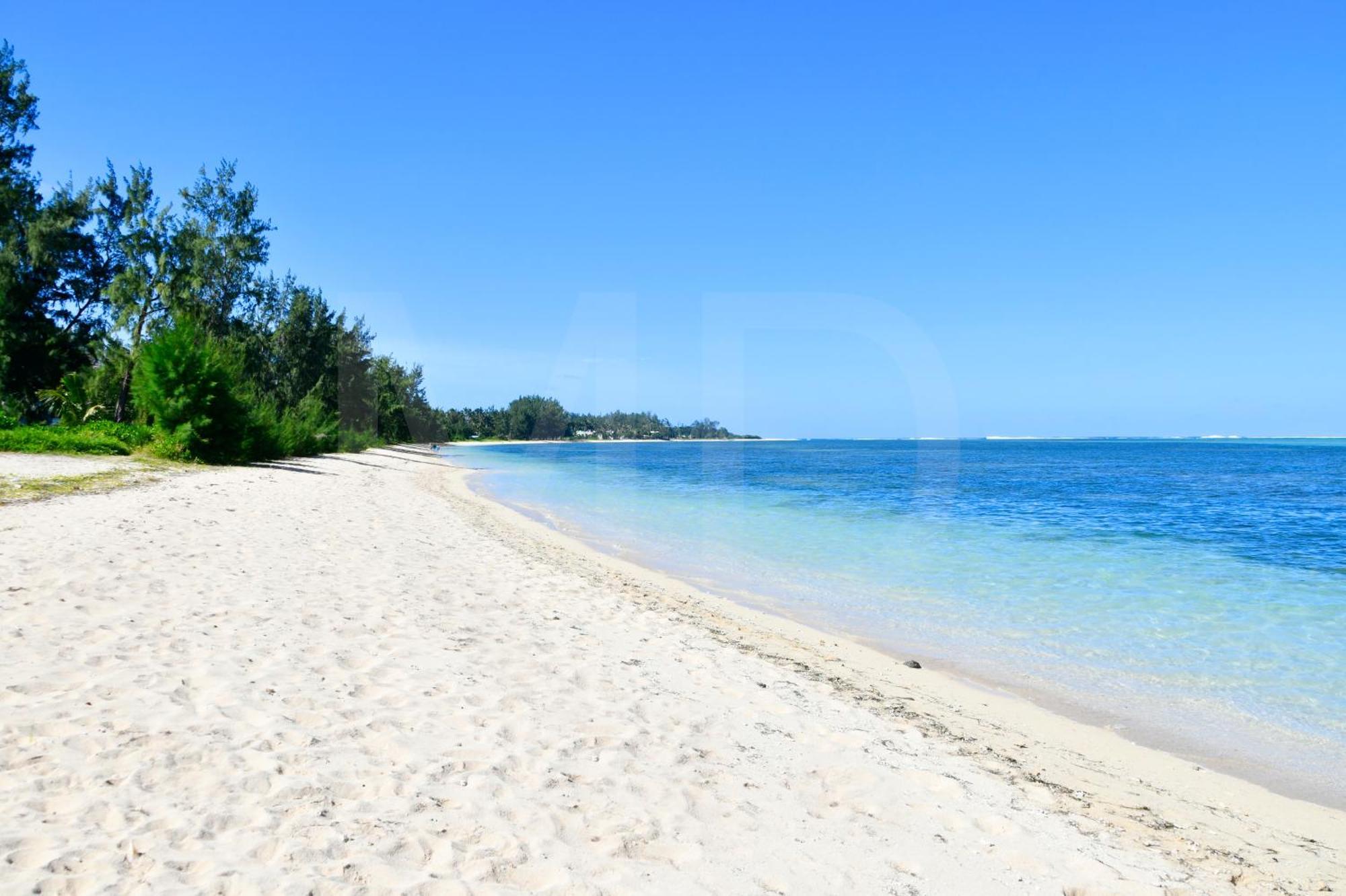 Chalet Kestrel With Pool On The Beach Riambel ภายนอก รูปภาพ