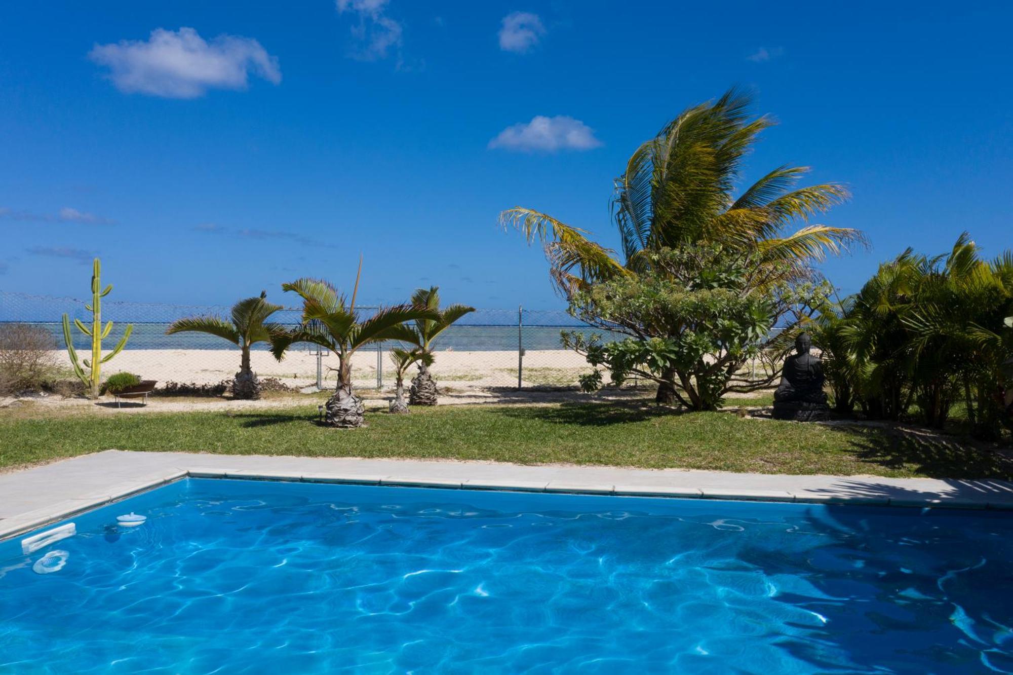 Chalet Kestrel With Pool On The Beach Riambel ภายนอก รูปภาพ